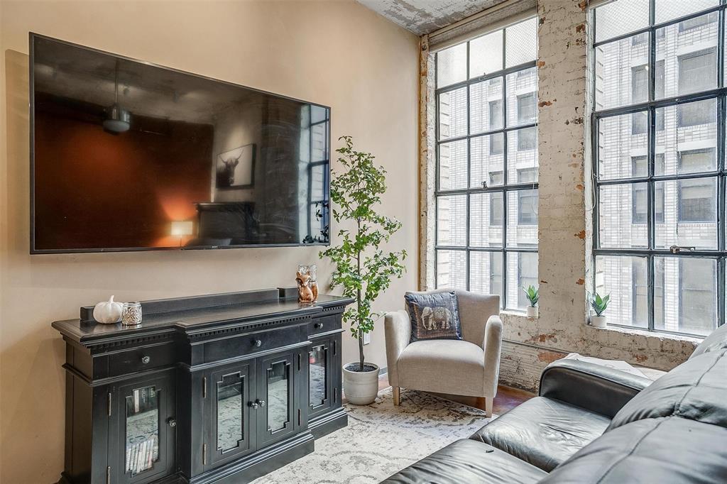 1122 Jackson Street 419