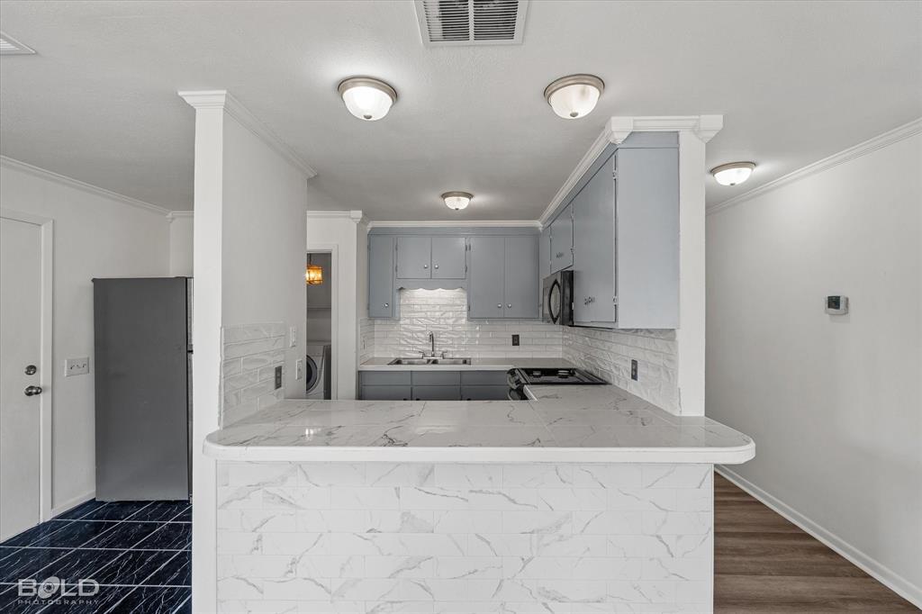 Valencia Sub - Residential