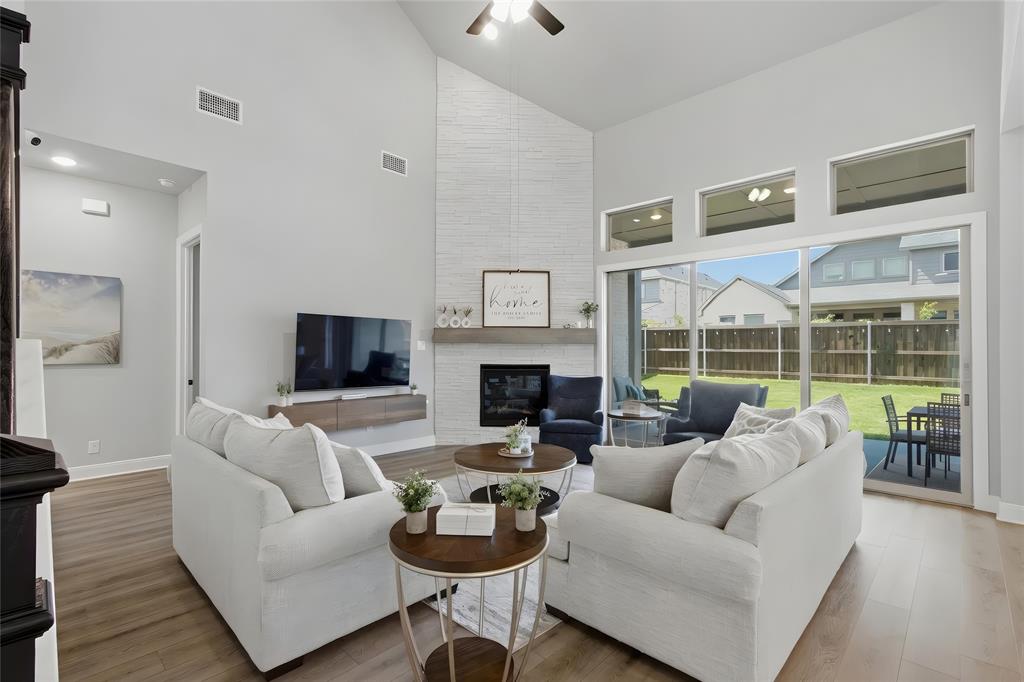 1520 Arrowwood Ridge