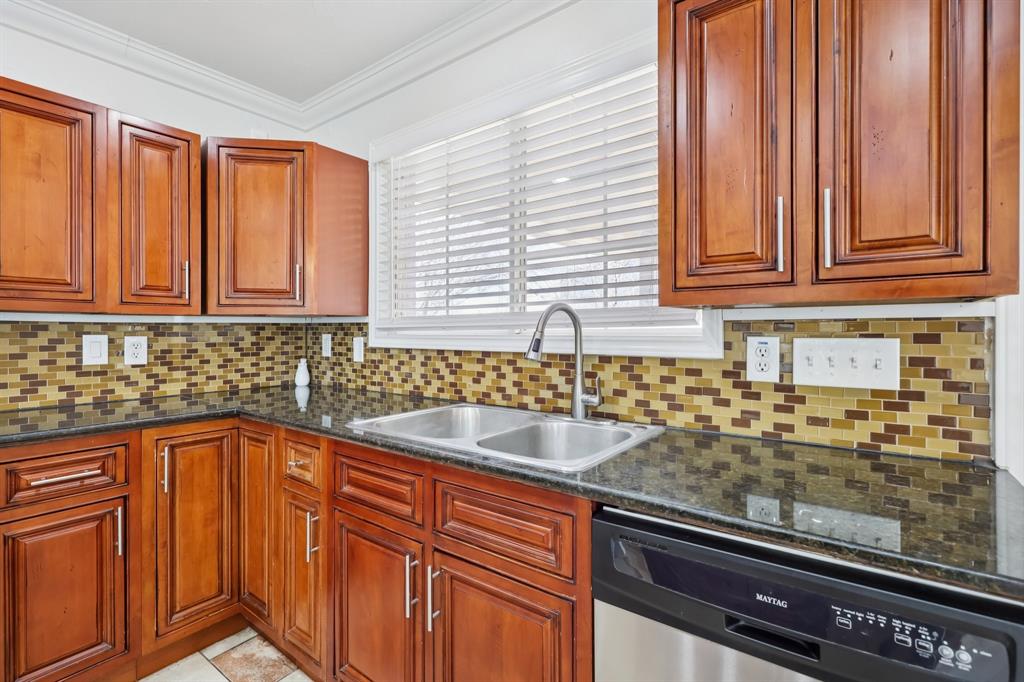 Emerald Park Add Fwy - Residential