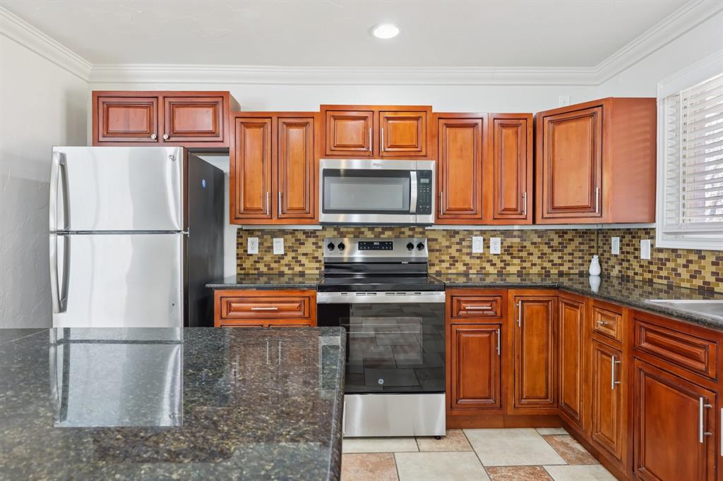 Emerald Park Add Fwy - Residential