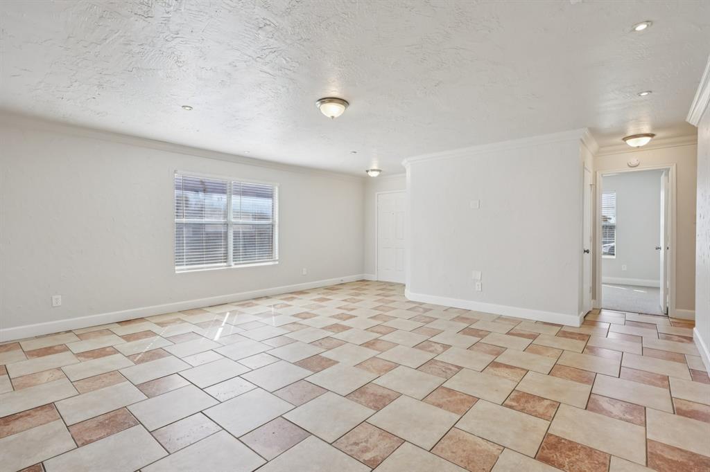 Emerald Park Add Fwy - Residential