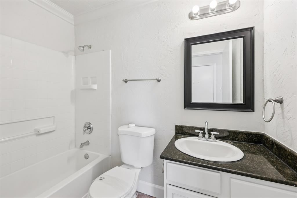 Emerald Park Add Fwy - Residential