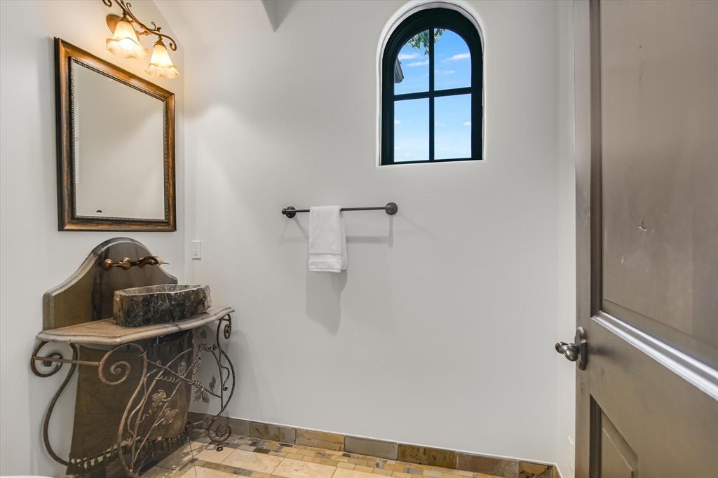 BARTON CREEK LAKESIDE - Residential