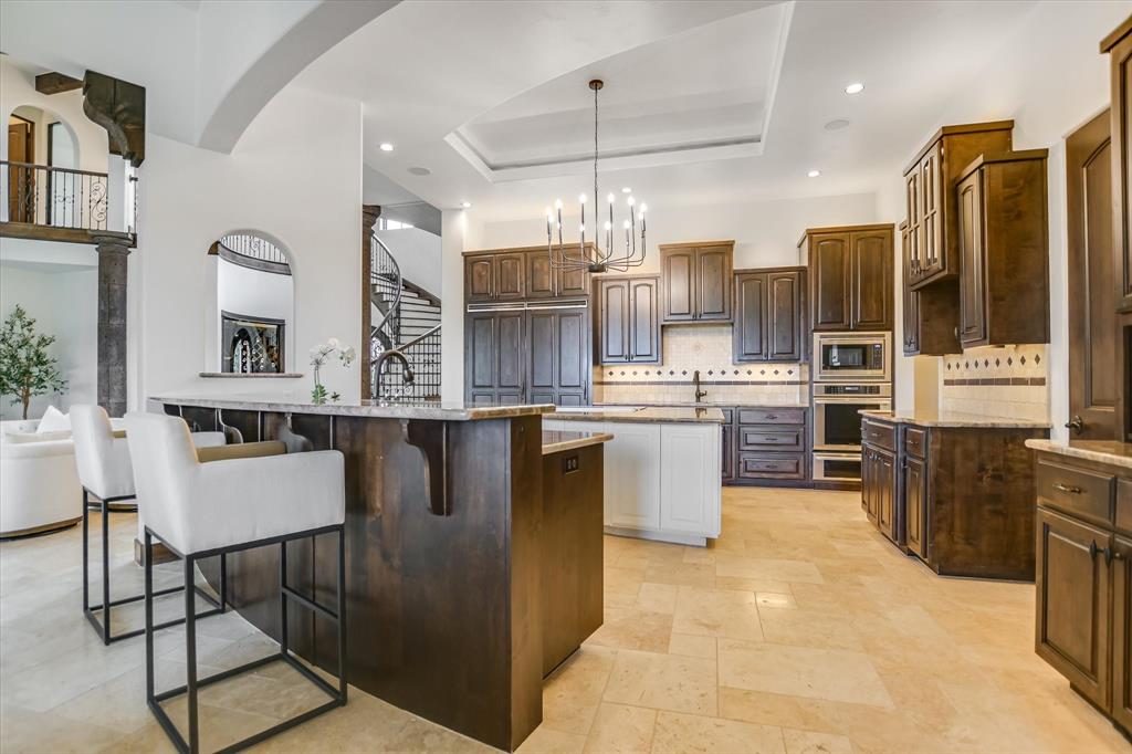 BARTON CREEK LAKESIDE - Residential