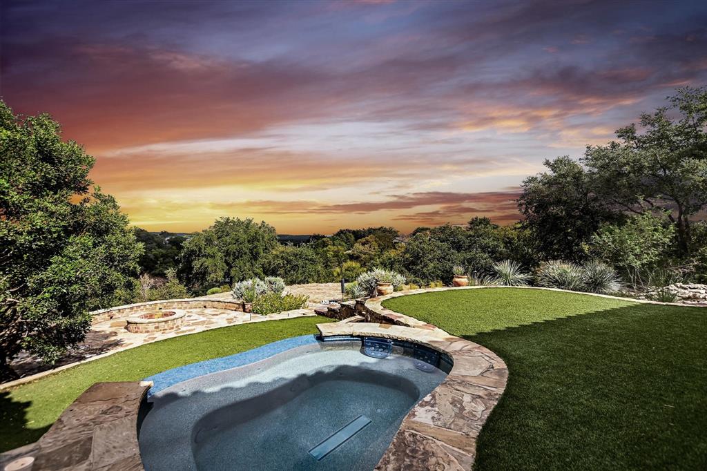 BARTON CREEK LAKESIDE - Residential