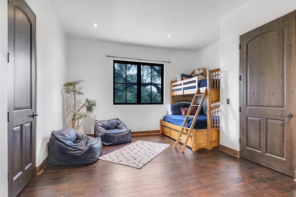 BARTON CREEK LAKESIDE - Residential