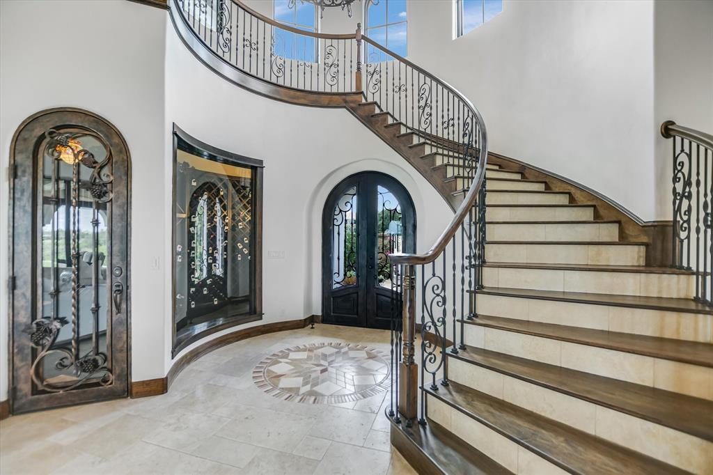 BARTON CREEK LAKESIDE - Residential