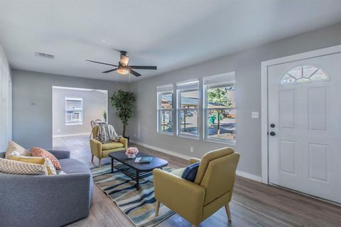 Tiny photo for 1017 S ADAMS St, McGregor, TX 76657 (MLS # 21101976)