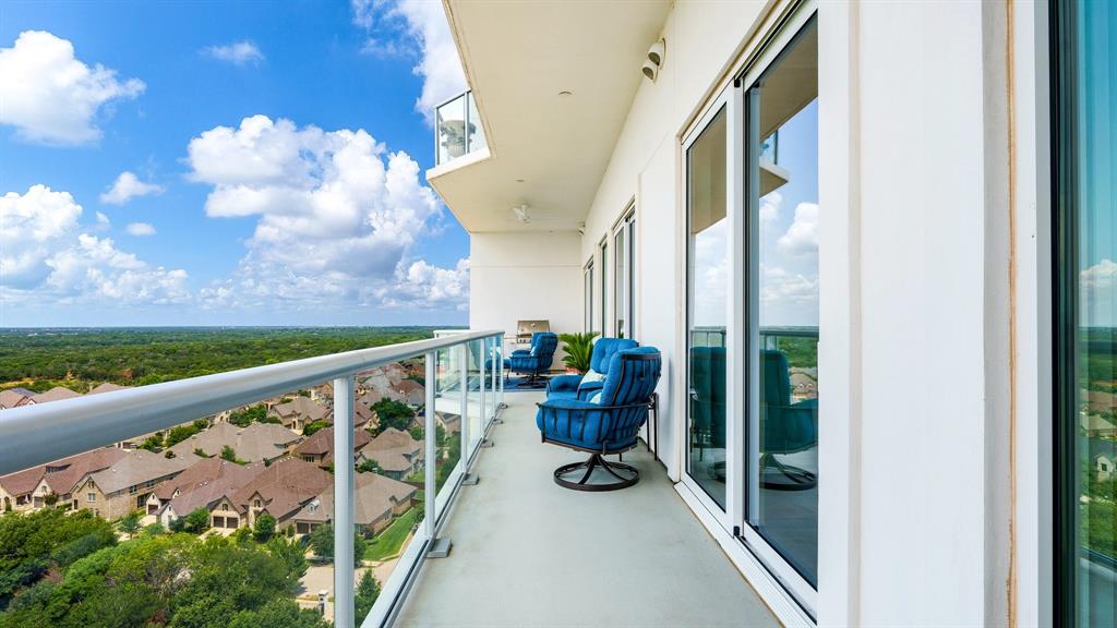 2800 Lakeside Parkway 1102