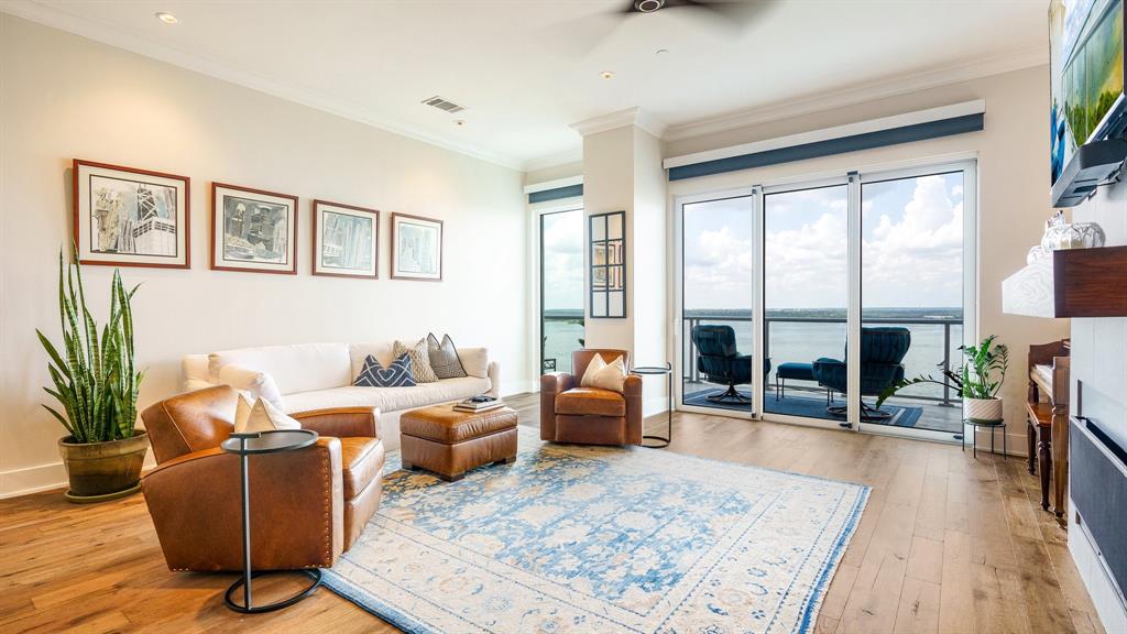 2800 Lakeside Parkway 1102