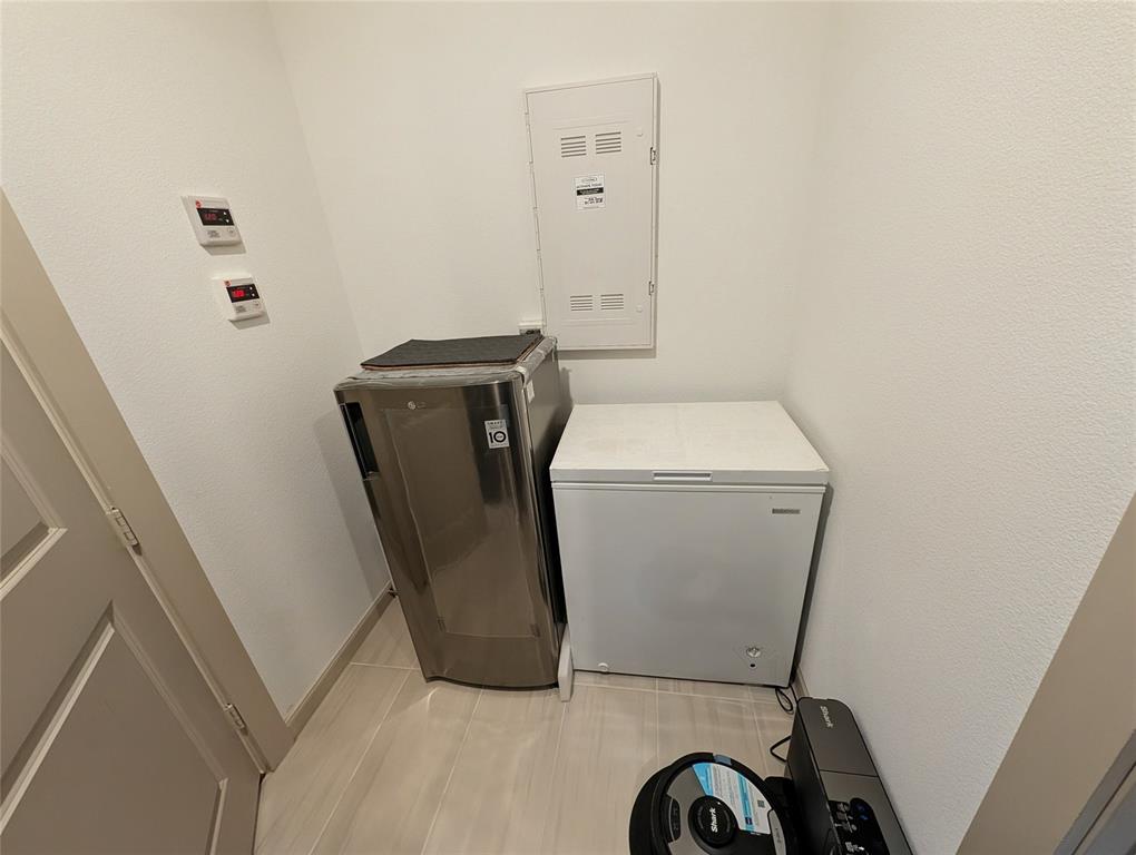 SOUTH HAVEN - Residential