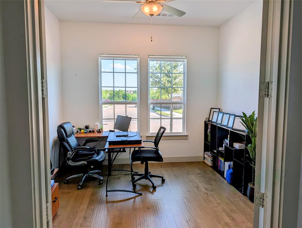 SOUTH HAVEN - Residential