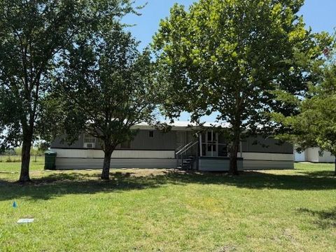 78 County Road 22820 Paris TX 75460