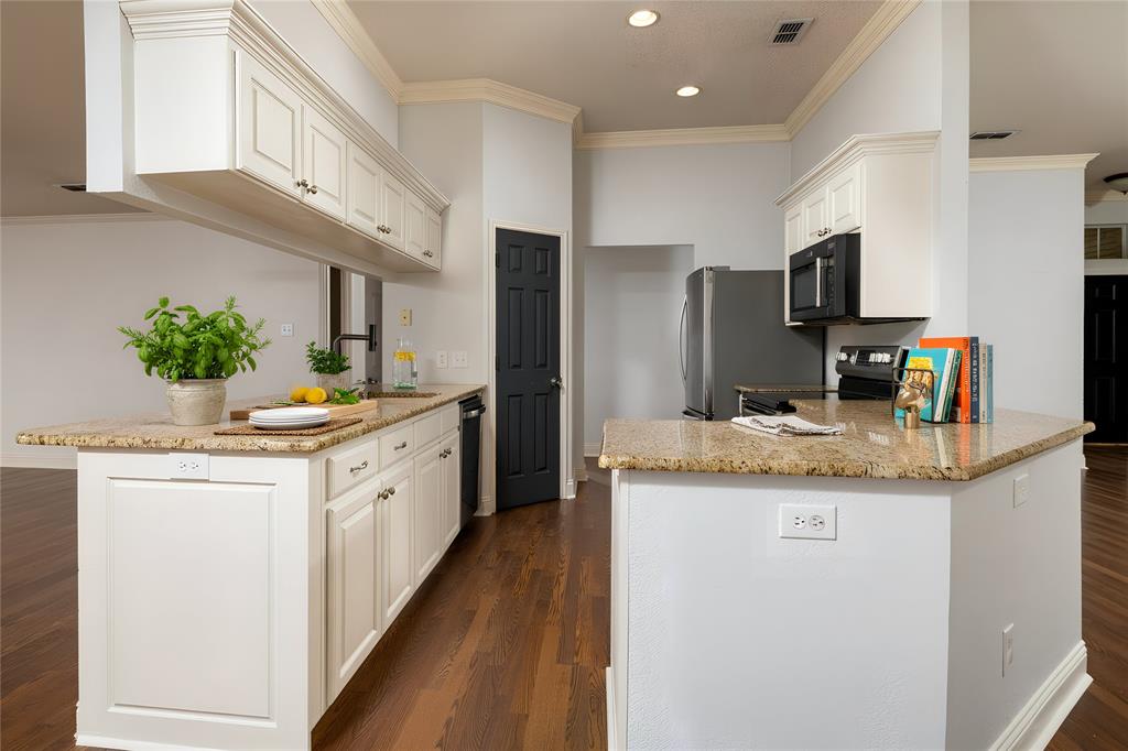 Club Villa Estates - Residential