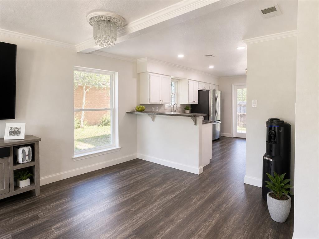 2442 Club Manor Drive