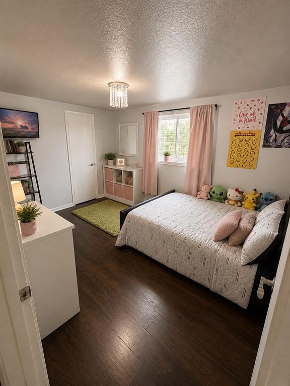 Country Club Manor - Residential