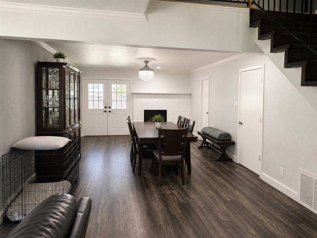 2442 Club Manor Drive