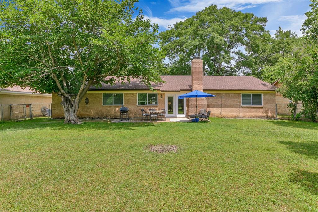 7616 Circle Drive