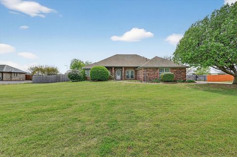 2409 Longhorn Trail Crowley TX 76036