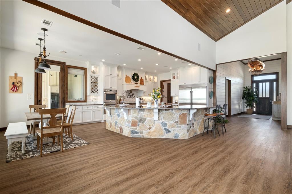 A0033 CRITTENDEN N SURVEY - Residential