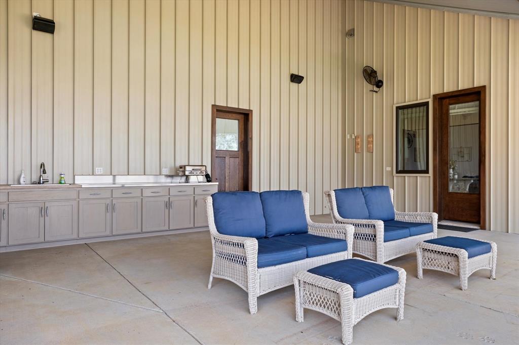 A0033 CRITTENDEN N SURVEY - Residential