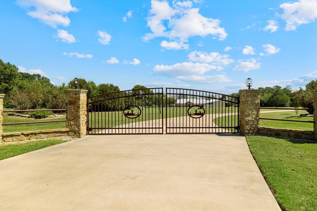 A0033 CRITTENDEN N SURVEY - Residential