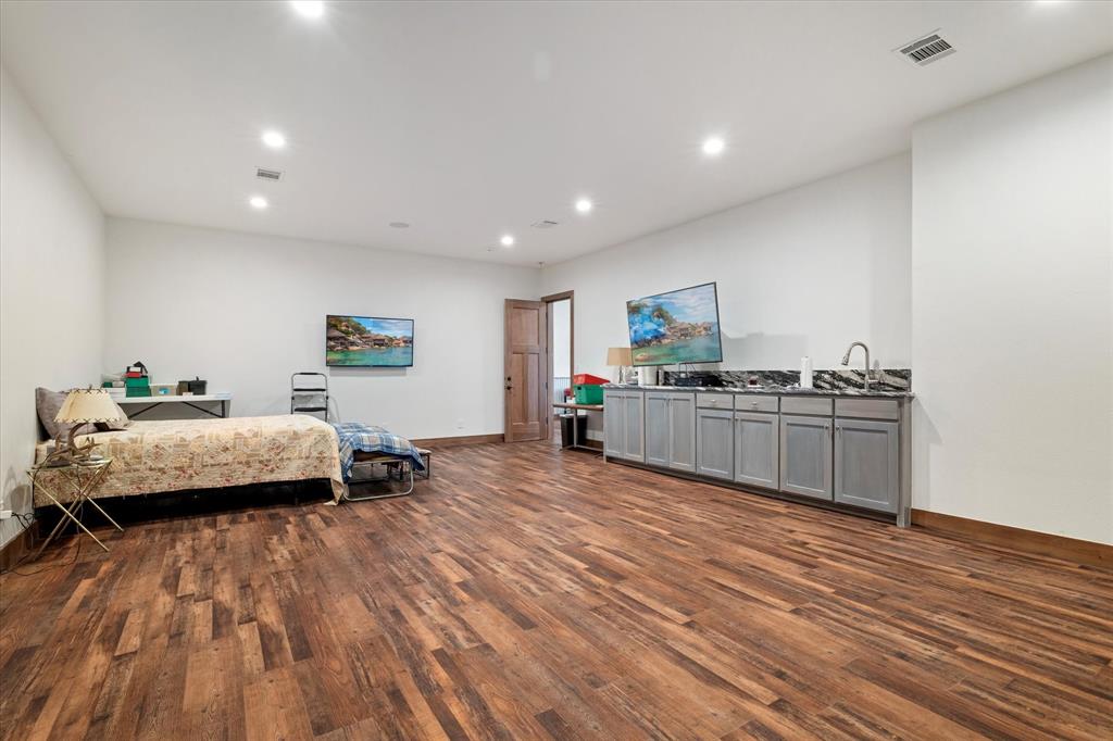 A0033 CRITTENDEN N SURVEY - Residential