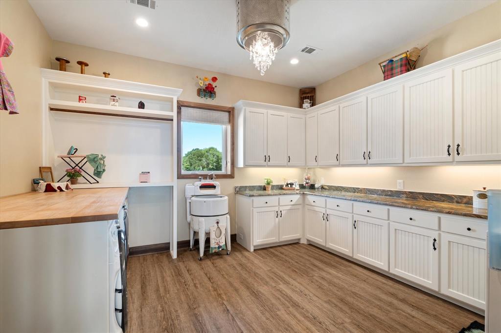 A0033 CRITTENDEN N SURVEY - Residential