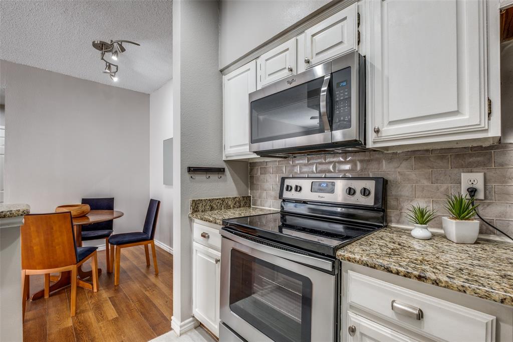 Montfort Twnhms - Residential