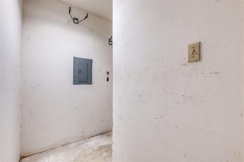 Montfort Twnhms - Residential