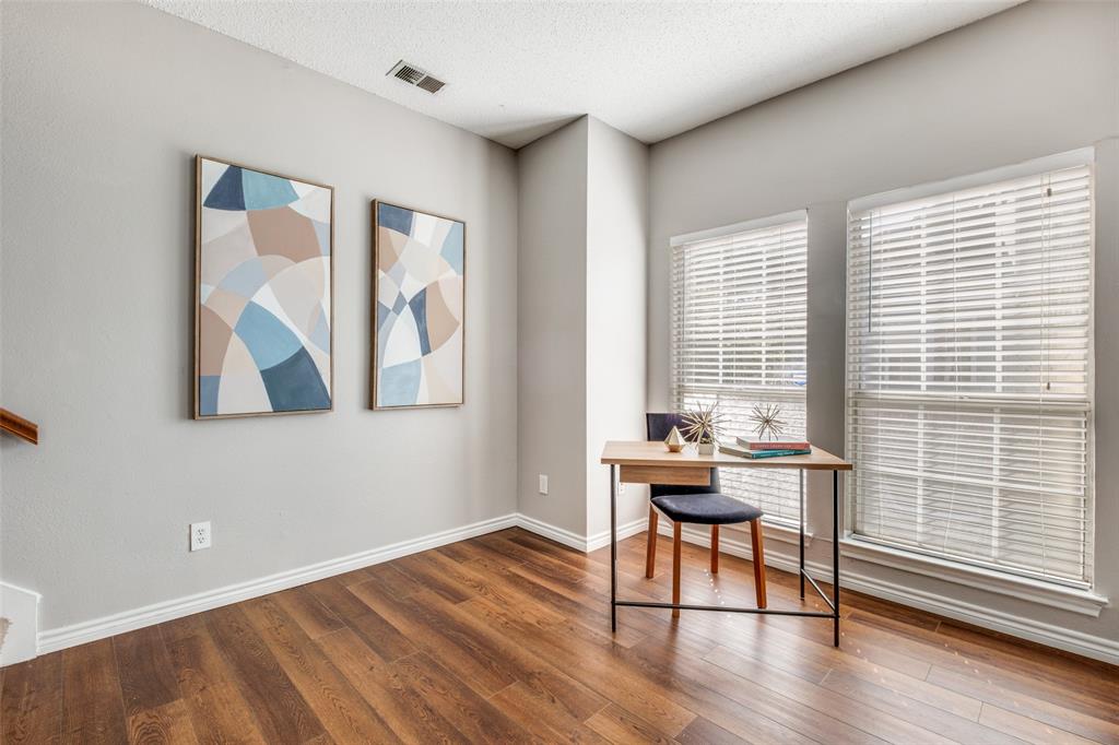 Montfort Twnhms - Residential