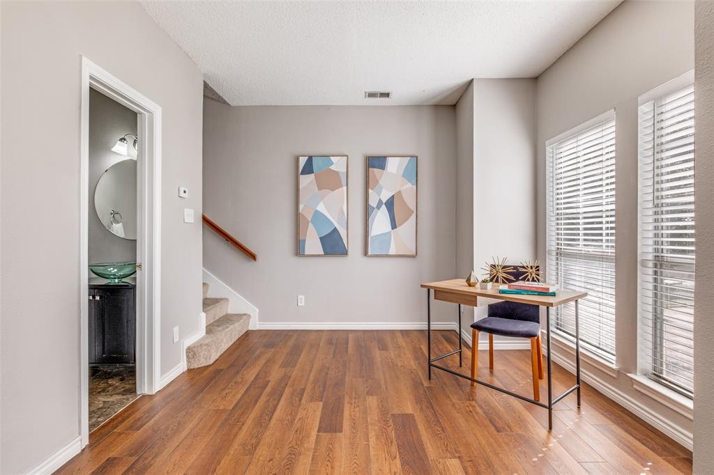 Montfort Twnhms - Residential