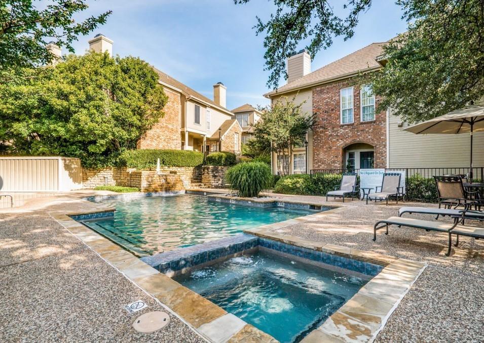 Montfort Twnhms - Residential