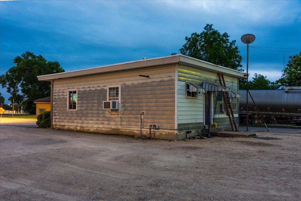 L Godley - Commercial Sale