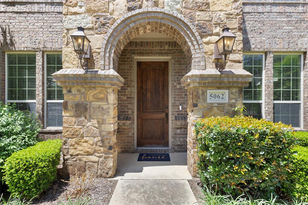 5062 Blackjack Oak Drive