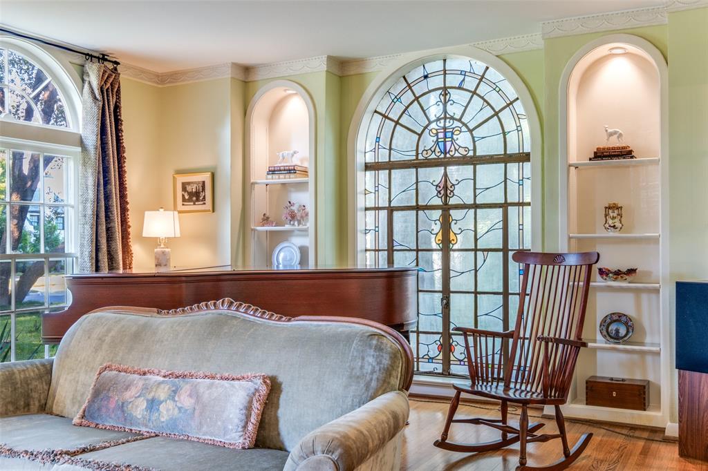 Country Club Estates - Residential