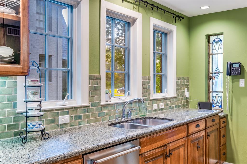 Country Club Estates - Residential