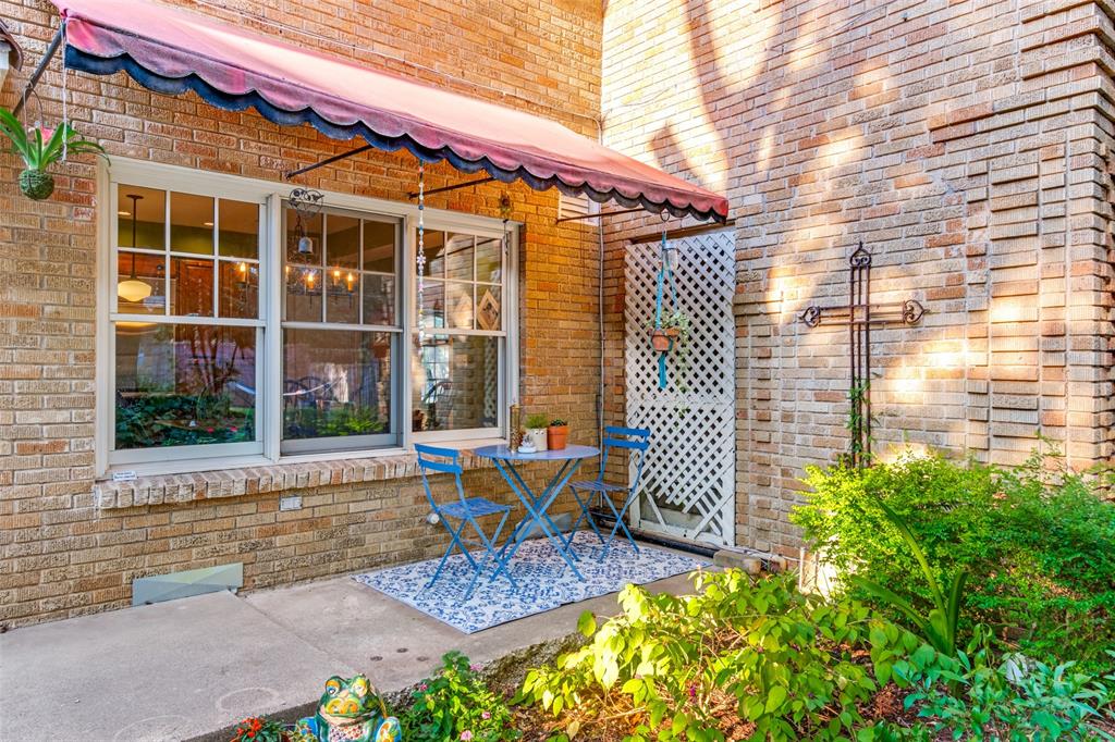 Country Club Estates - Residential