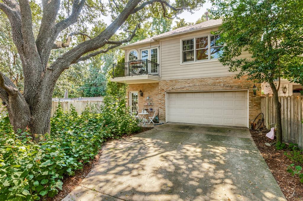 Country Club Estates - Residential