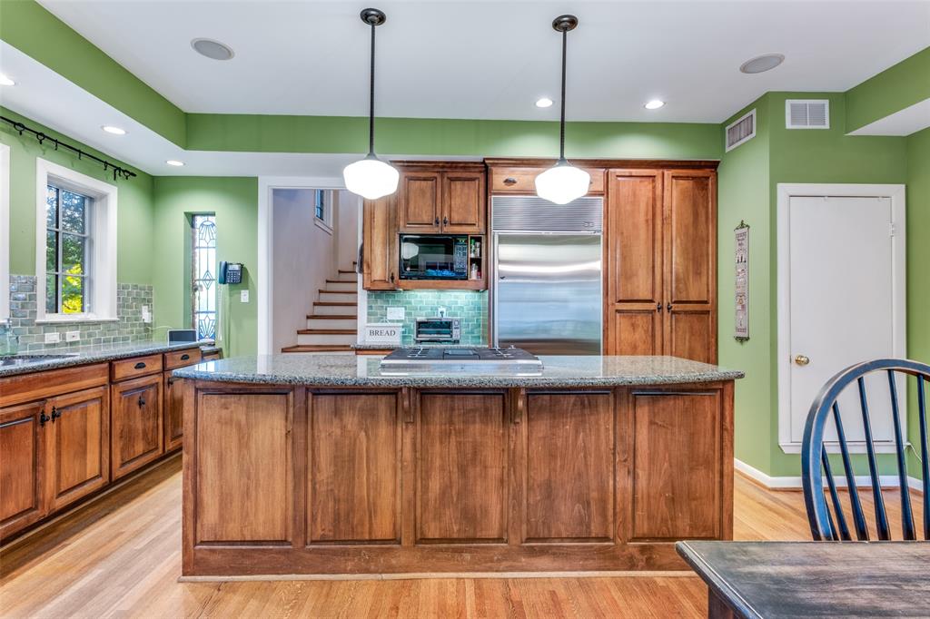 Country Club Estates - Residential