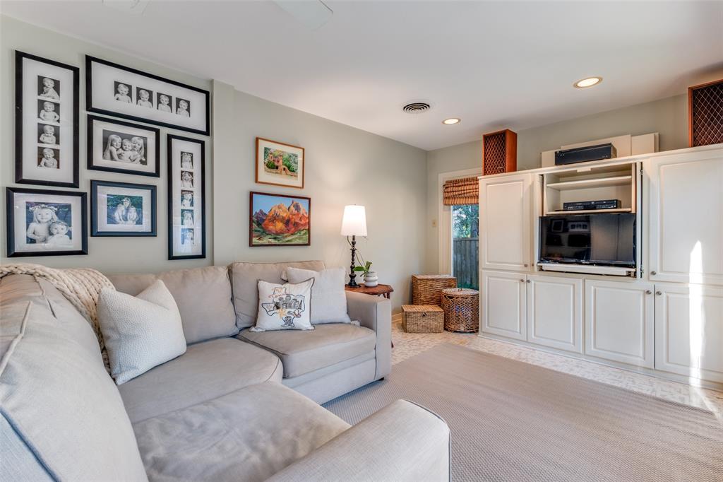 Country Club Estates - Residential