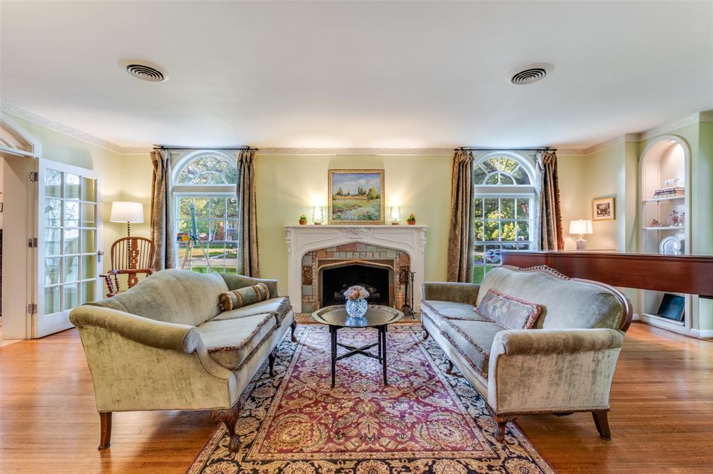 Country Club Estates - Residential