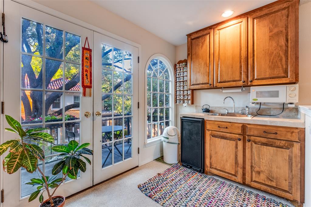 Country Club Estates - Residential