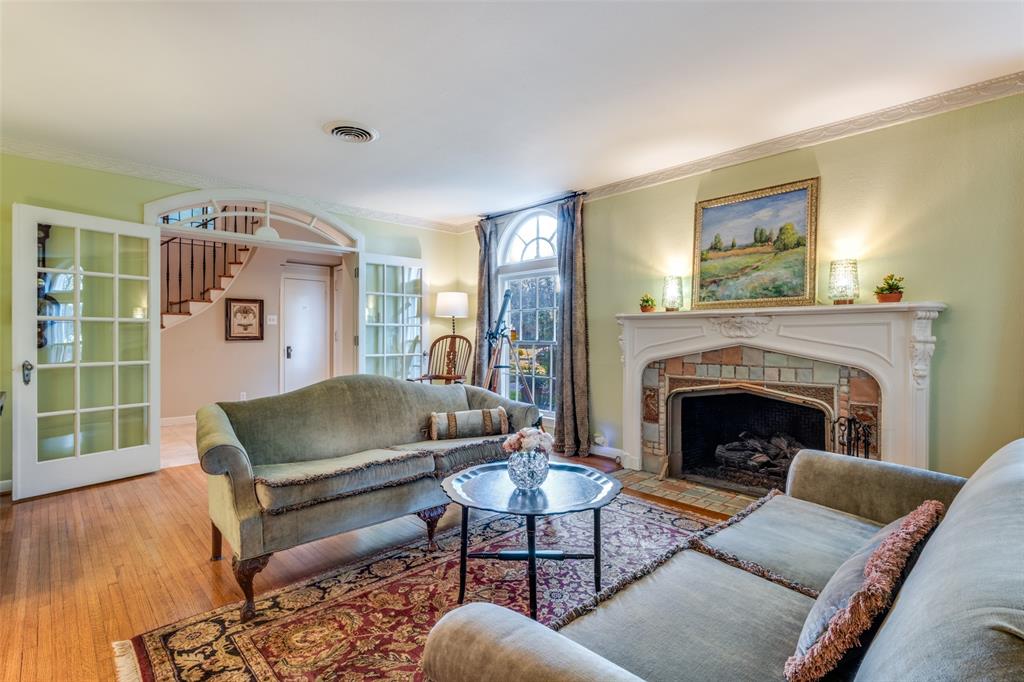 Country Club Estates - Residential