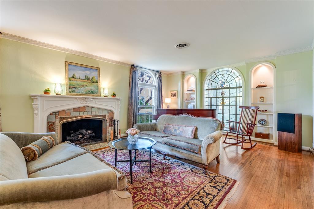 Country Club Estates - Residential