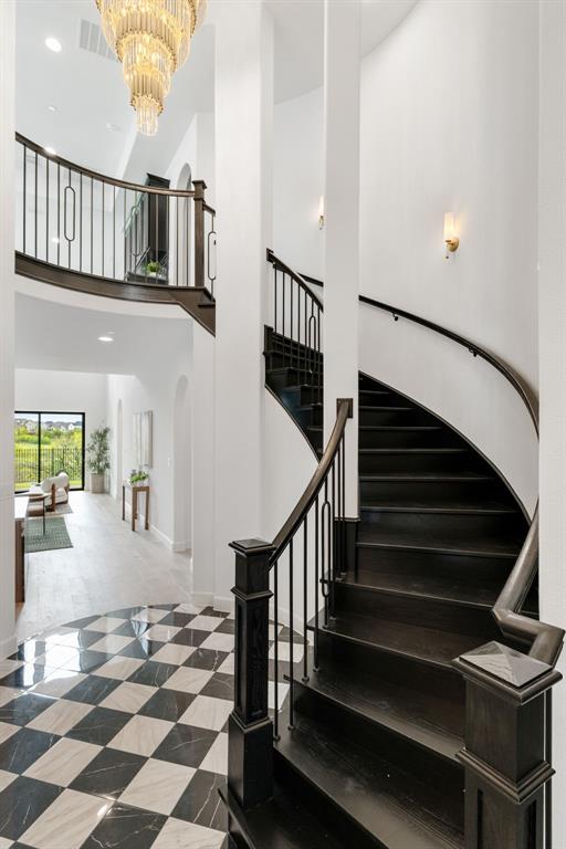 8724 Edgewater Drive