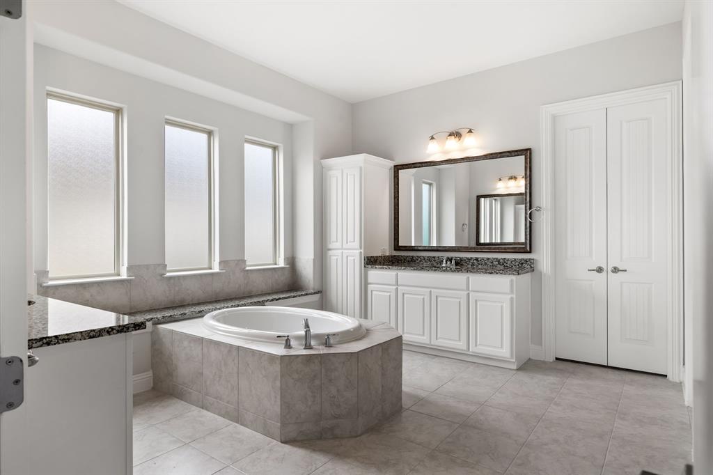 Heath Golf & Yacht Club - Residential