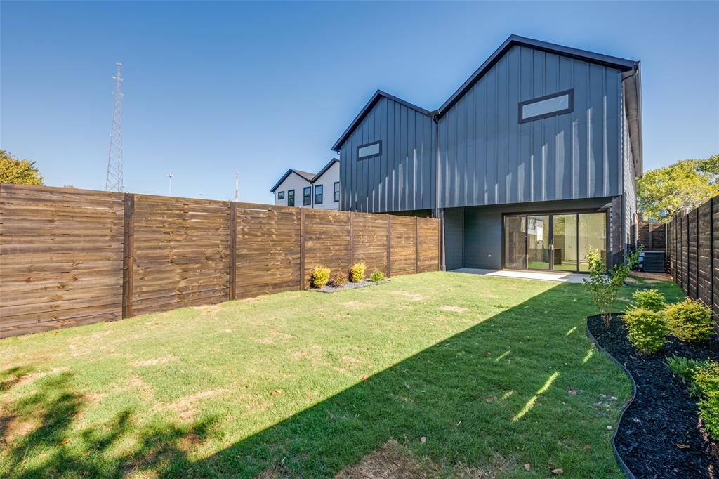 BARNES & MITCHELLS GRAND AVE - Residential