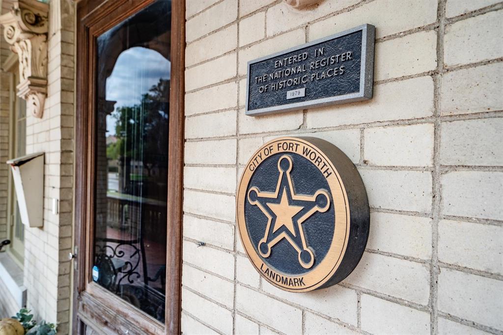 1001 Elizabeth Boulevard